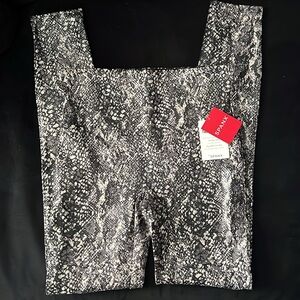 SPANX Faux Leather Grey Snake Skin Shine Leggings. Size M